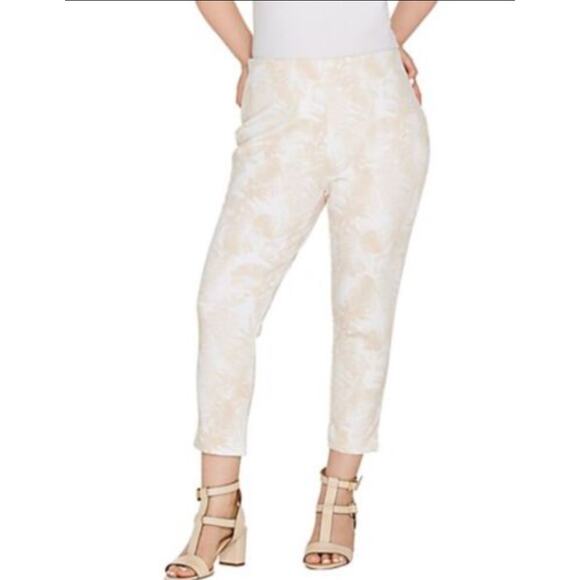 Kelly by Clinton Kelly Ponte Crop Pants Medium Petite White Tan Printed NWOT - Picture 1 of 3